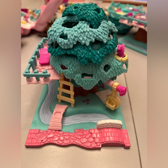 Blue Bird Other - 1994 - Polly Pocket Tree House - Pollyville